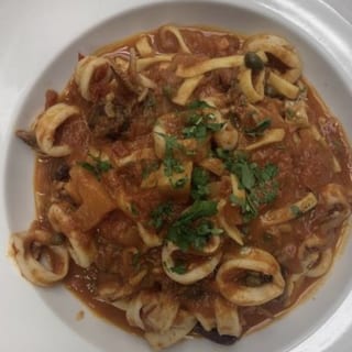 Puttanesca Di Calamari
