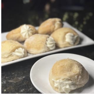 Connoli doughnut